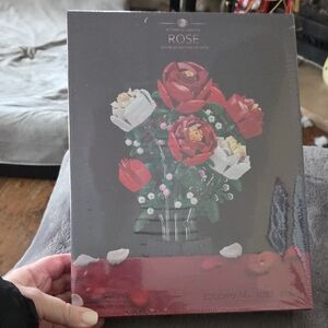 Botanical Collection Rose Building Set